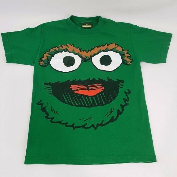 Sesame Street Other - 2009 Oscar the Grouch Tee T-Shirt Sesame Street Green Size Small
